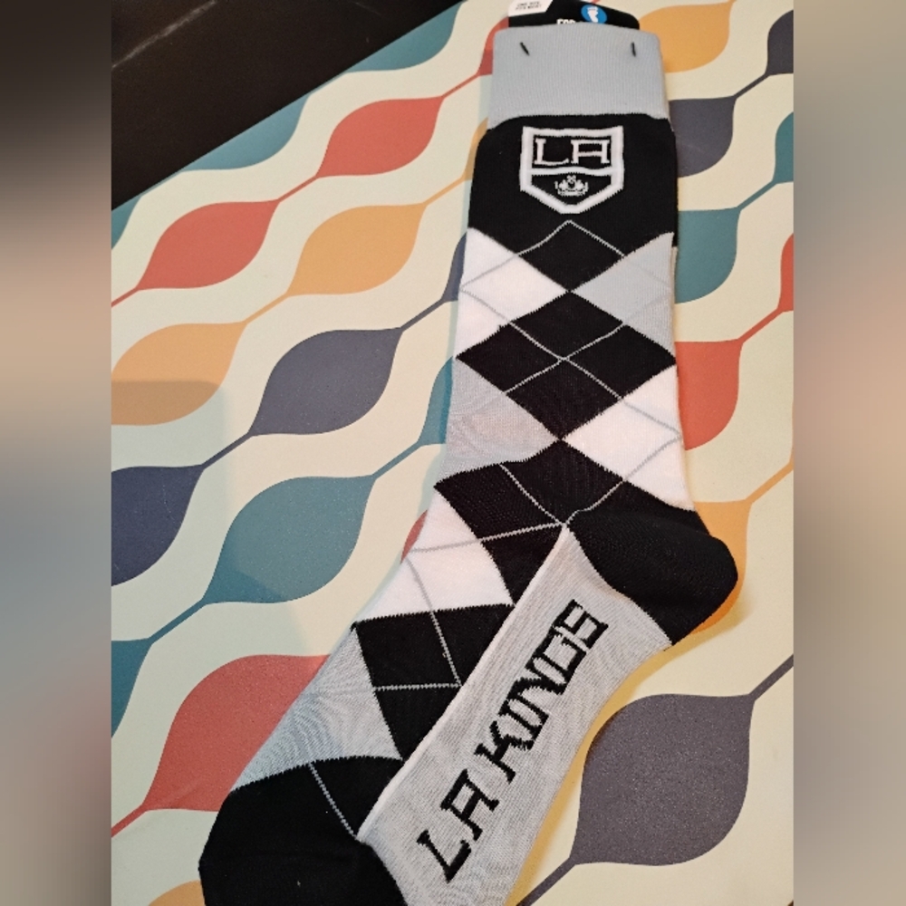 For Bare Feet NHL Los Angeles Kings Argyle Crew‎ Socks Black Silver One Size NEW